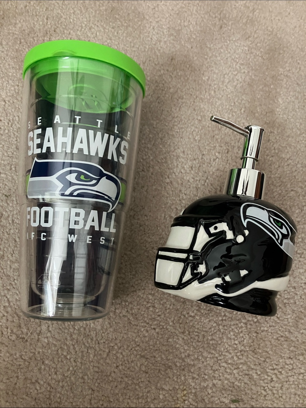 Green & Black Seattle Seahawks Helmet Soap Dispenser and Tervis Tumbler bundle